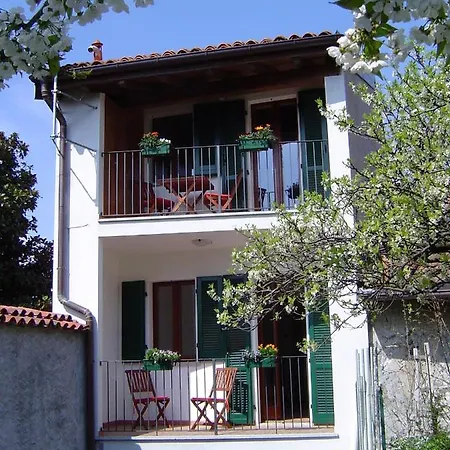 Rosso & Giallo Holiday home Verbania